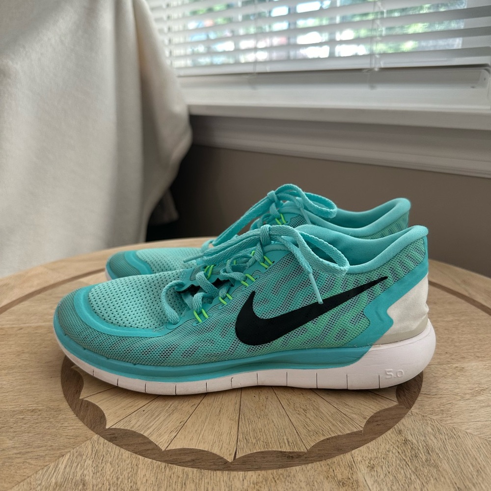 Nike Free 5.0 Sneakers